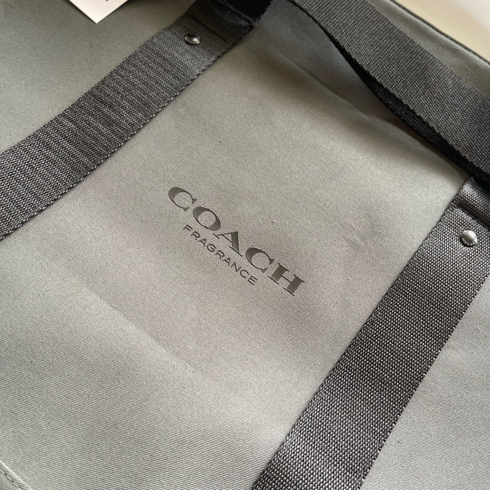 $42❤️‍🔥 LAST 1! COACH Weekend Bag Gray 💼 NEW IN PACKAGE Duffel Men’s Fragrance - Picture 3 of 5